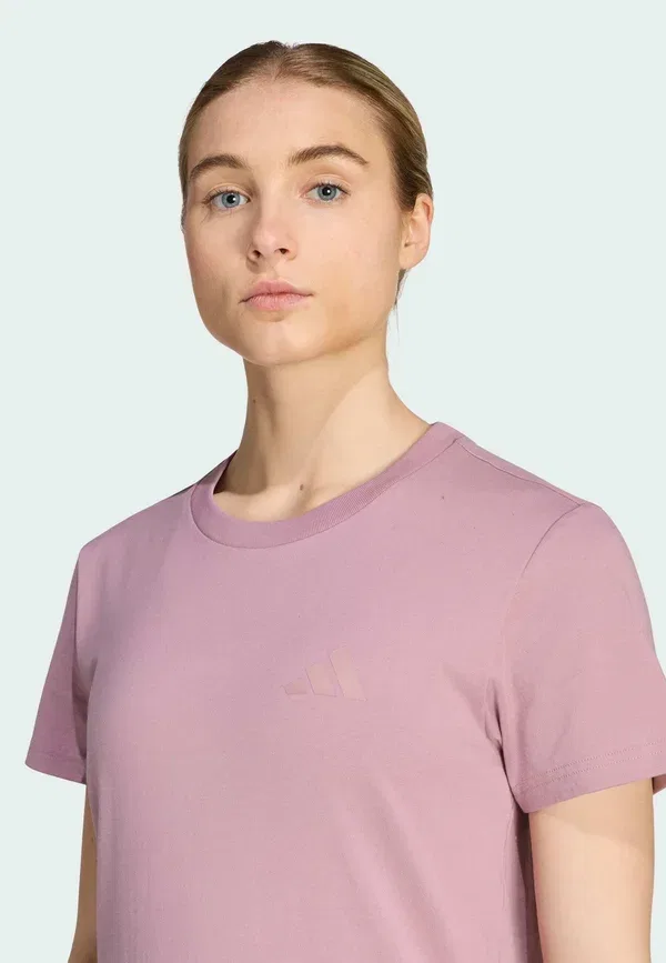 Футболка Adidas Terrex Terrex mountain graphic tshirt print t-shirt, волшебный сиреневый — фото 3