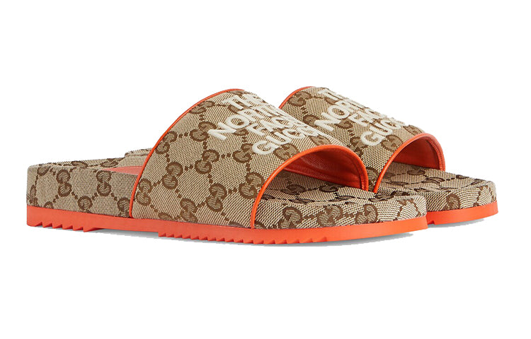 Тапочки (WMNS) Gucci Slide x The North Face 'Beige Orange Monogram' 679947-2HKM0-9770 — фото 2