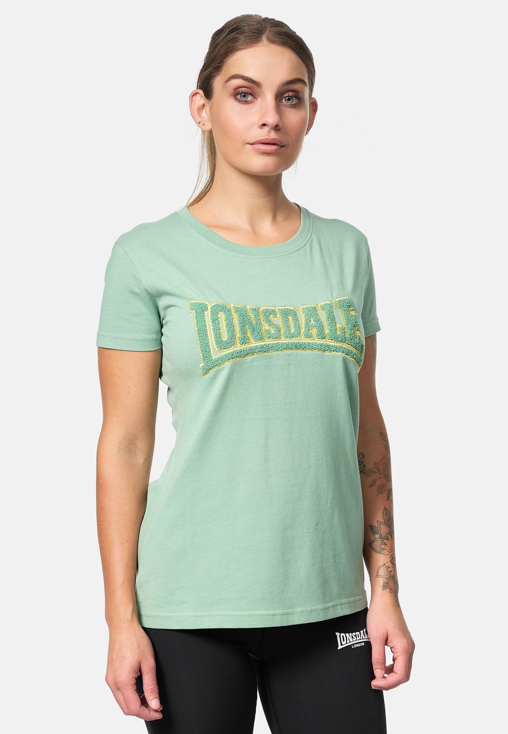 

Футболка с принтом Aherla Lonsdale, цвет green mustard