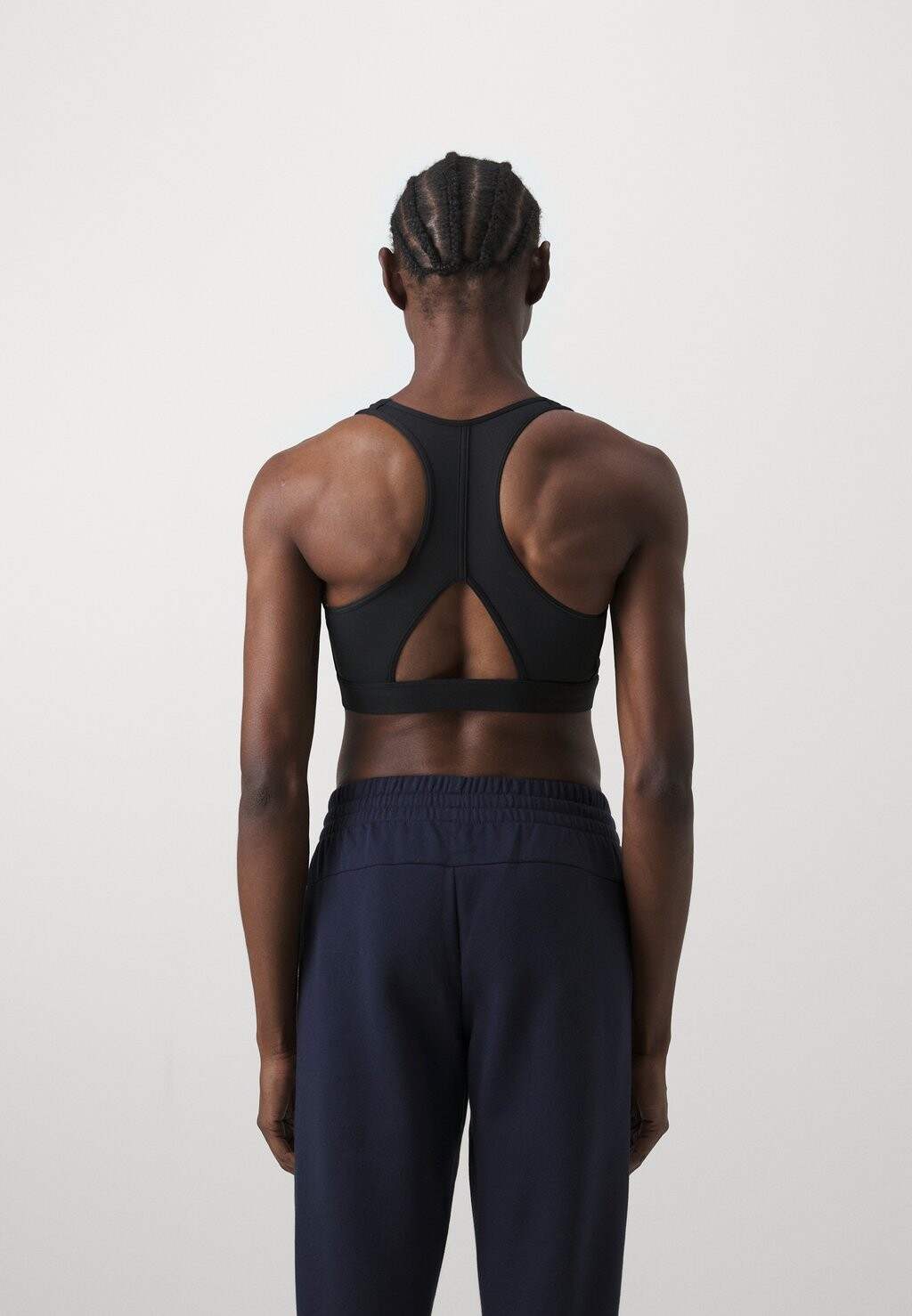Спортивный бюстгальтер с легкой поддержкой POWERREACT BIG LOGO GRAPHIC BRA adidas, черный — фото 3