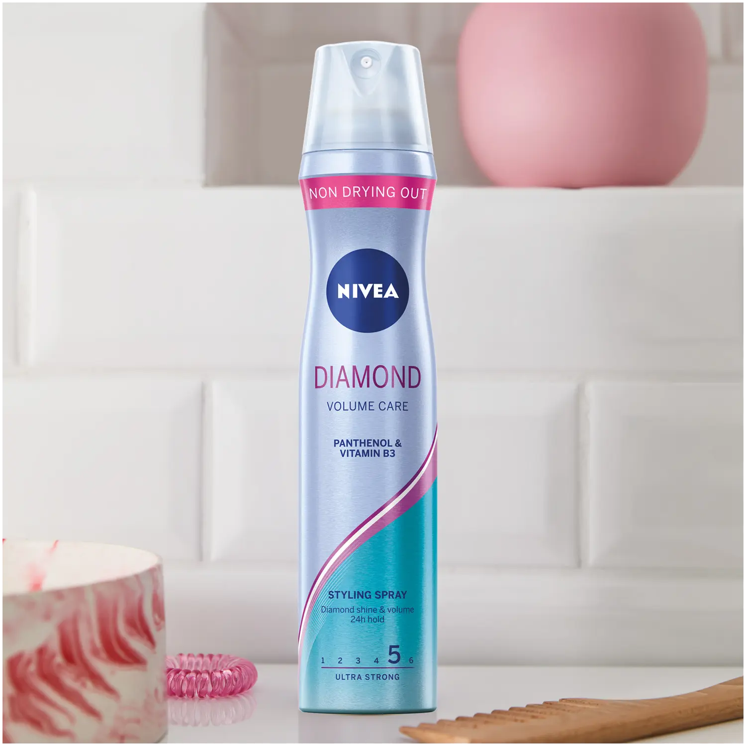 Ультрасильный блестящий лак для волос Nivea Diamond Volume Care, 250 мл — фото 3