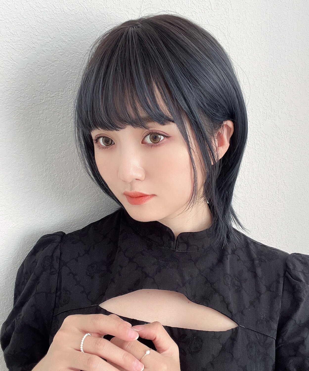 Парик "Русалка" короткий, женский, боб, полный Brightlele, RL Black Blue Gradient