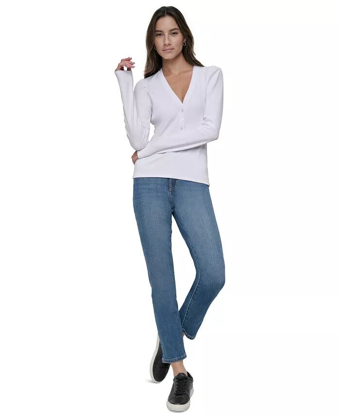 

Женский топ с V-образным вырезом и сборками на плечах DKNY Jeans, слоновая кость/кремовый