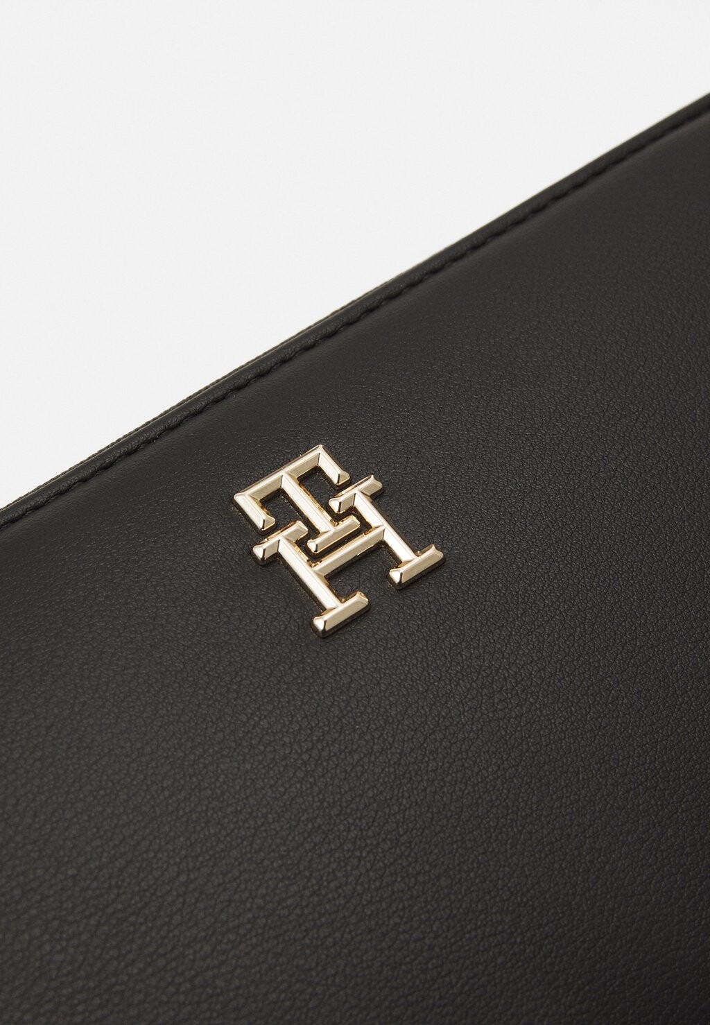 

Кошелек POPPY REFORM Tommy Hilfiger, черный