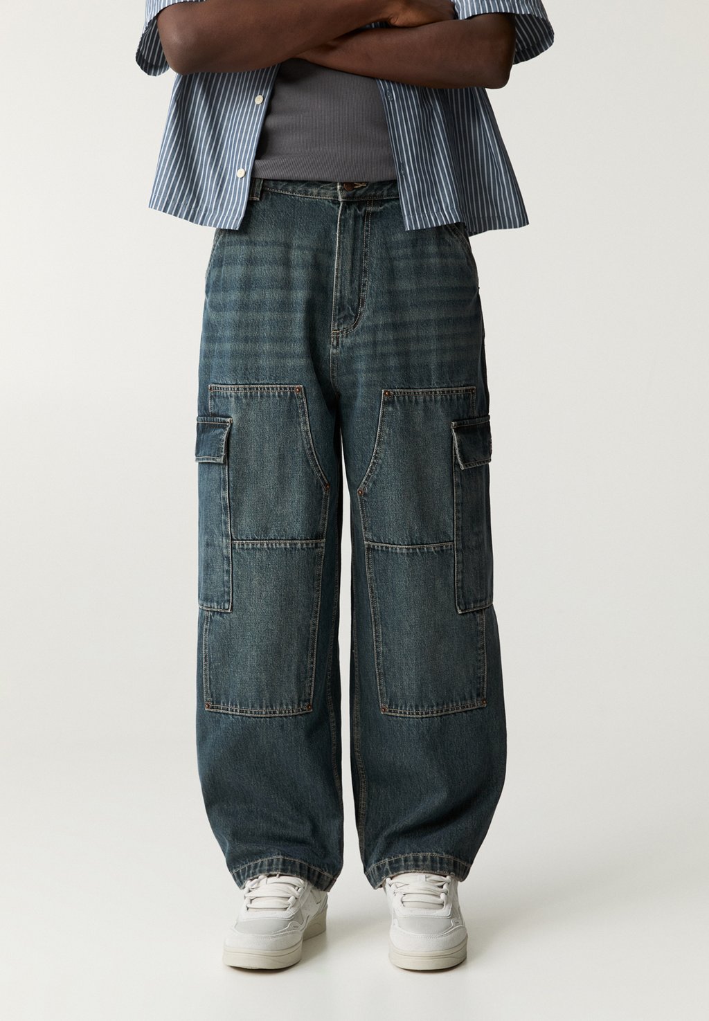 

Джинсы свободного кроя CARPENTER SKATER PULL&BEAR, темно-синий