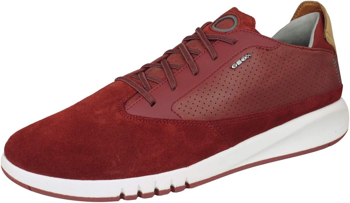 

Мужские кроссовки Geox низкие, красный