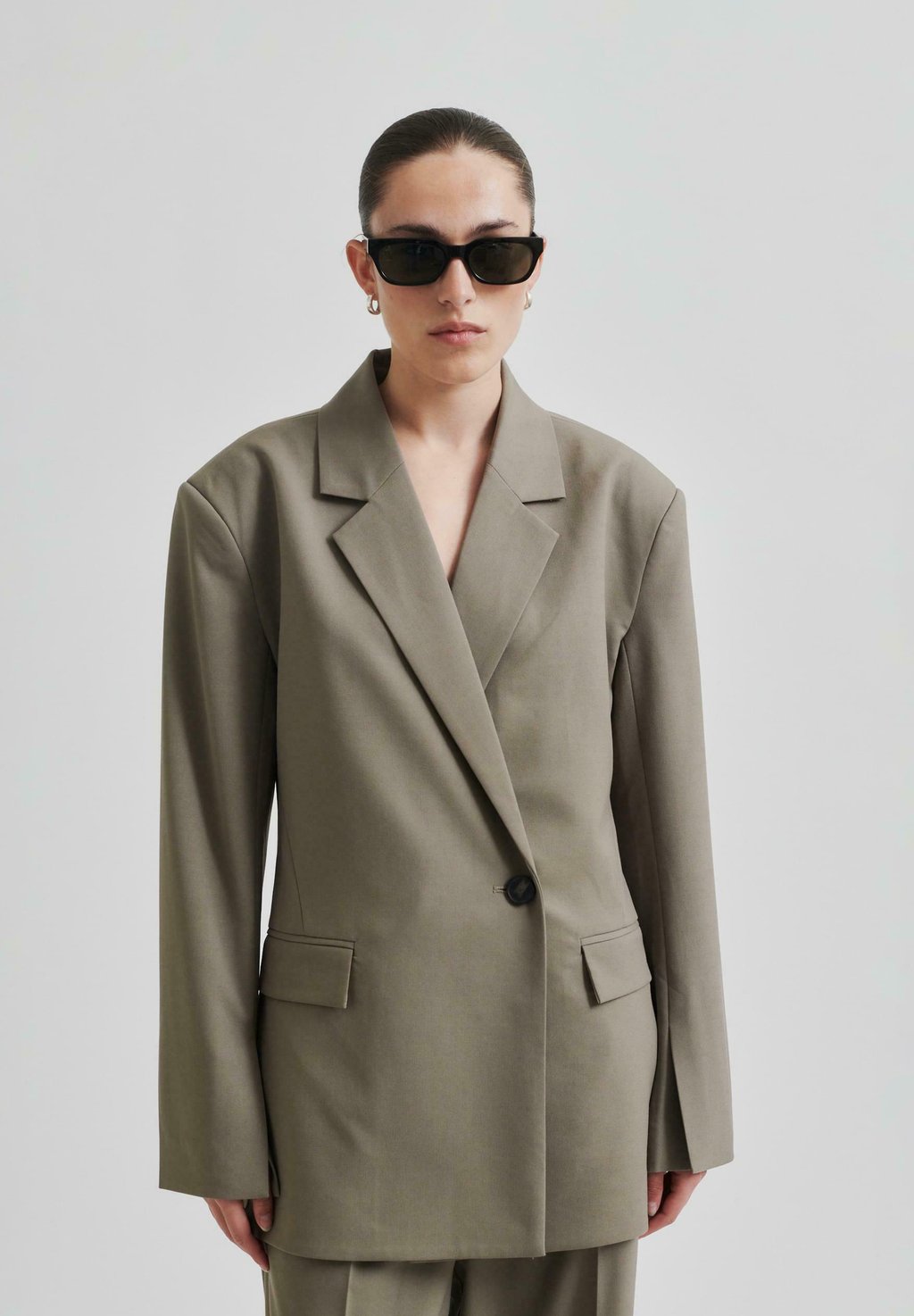 

Блейзер CARLANE Second Female, коричневый