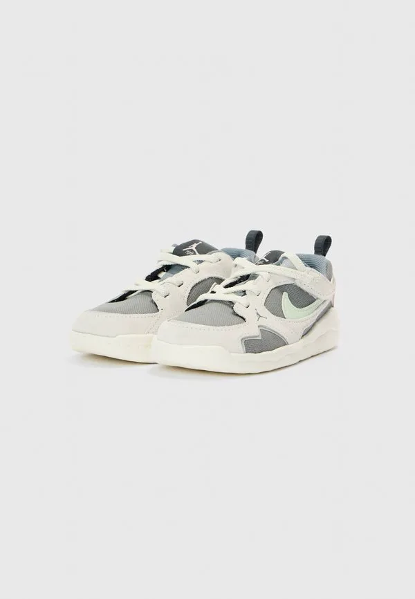 Кроссовки эпохи джордана Jordan, Cool Grey/Jade Aura/Iris Whisper/Anthracite/Sail/Iced Carmine — фото 2