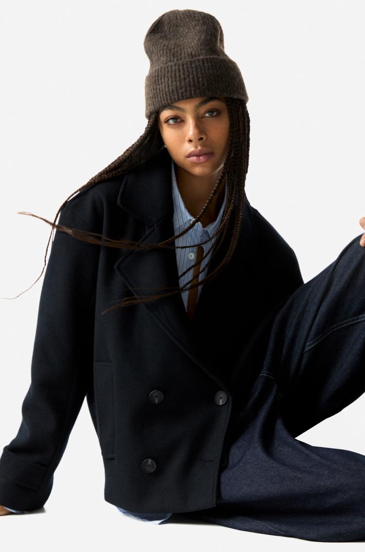 

Короткое фетровое фактурное пальто Pull And Bear, синий
