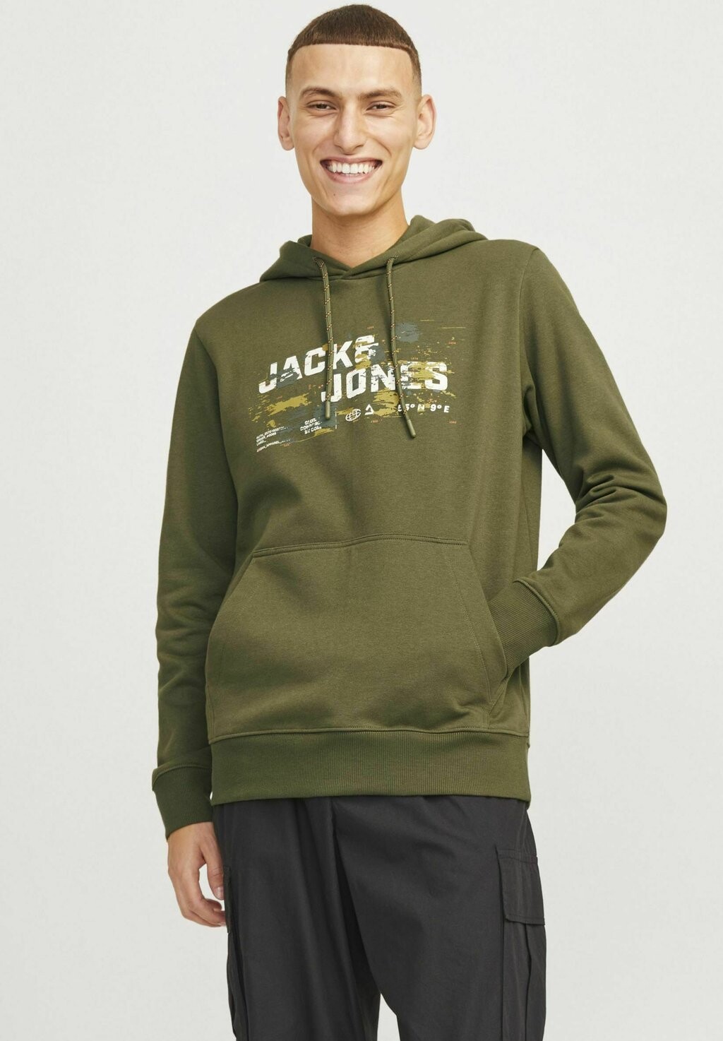 

Толстовка с капюшоном JCOOUTDOOR LOGO Jack & Jones, темно-зеленый