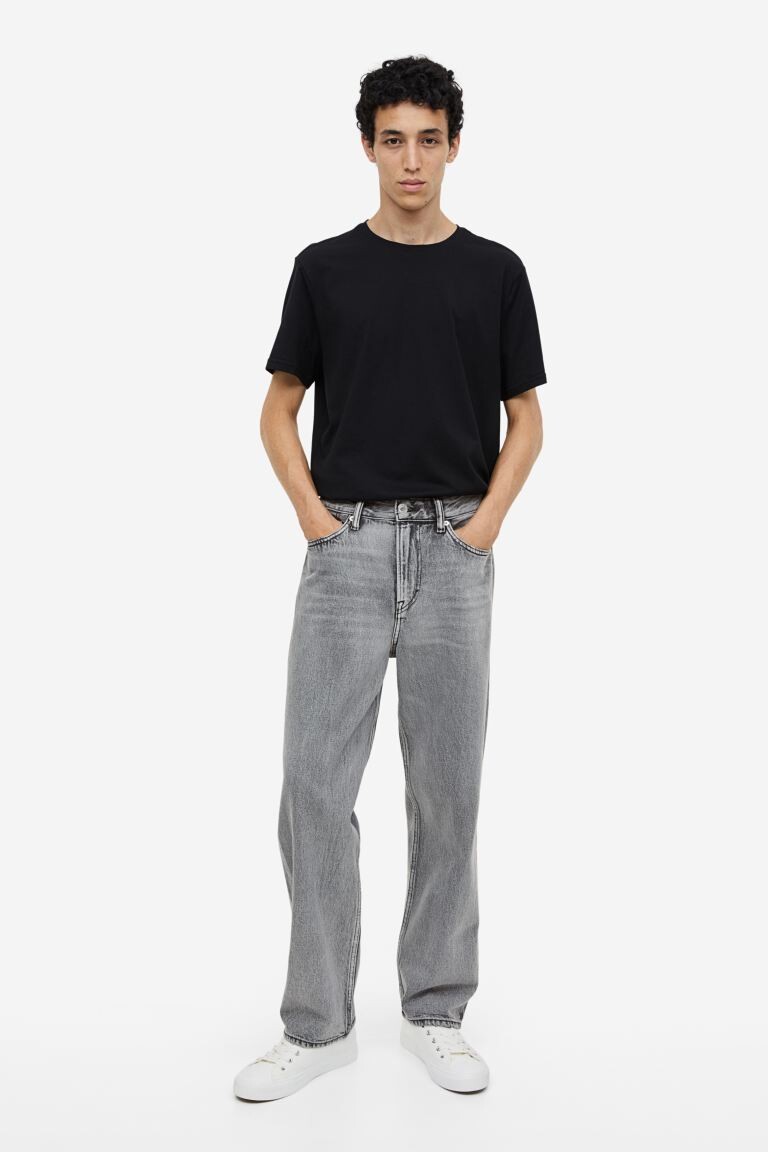 

Свободные джинсы H&M