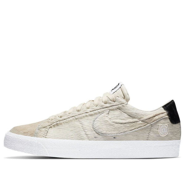

Кроссовки medicom toy x blazer низкие sb Nike, белый