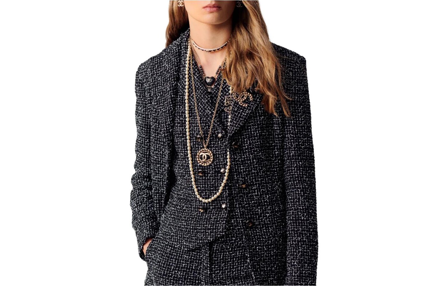 

Жилет женский черный Chanel