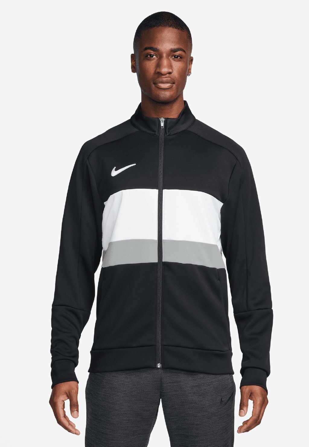 

Тренировочная куртка Nike, черный