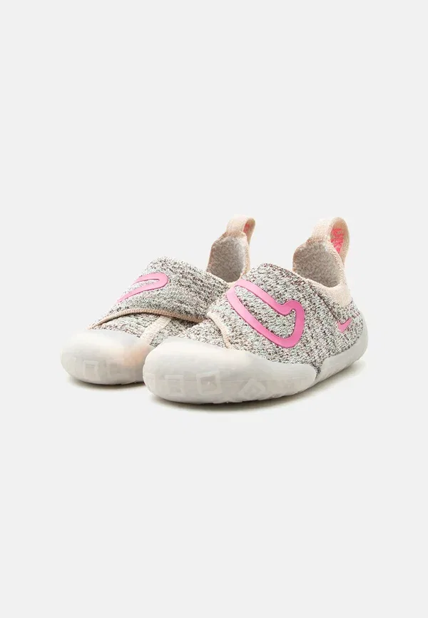 Кроссовки Nike Sportswear, парусный/розовое свечение/светлый шоколад/пар/мерцание — фото 4