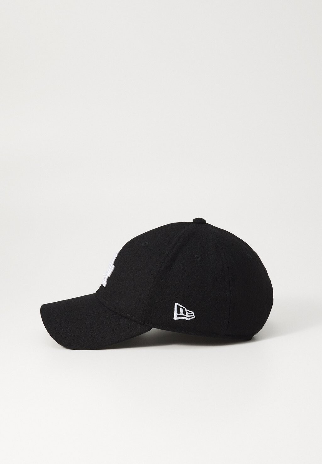 

Бейсболка MELTON 9FORTY® UNISEX New Era, черный