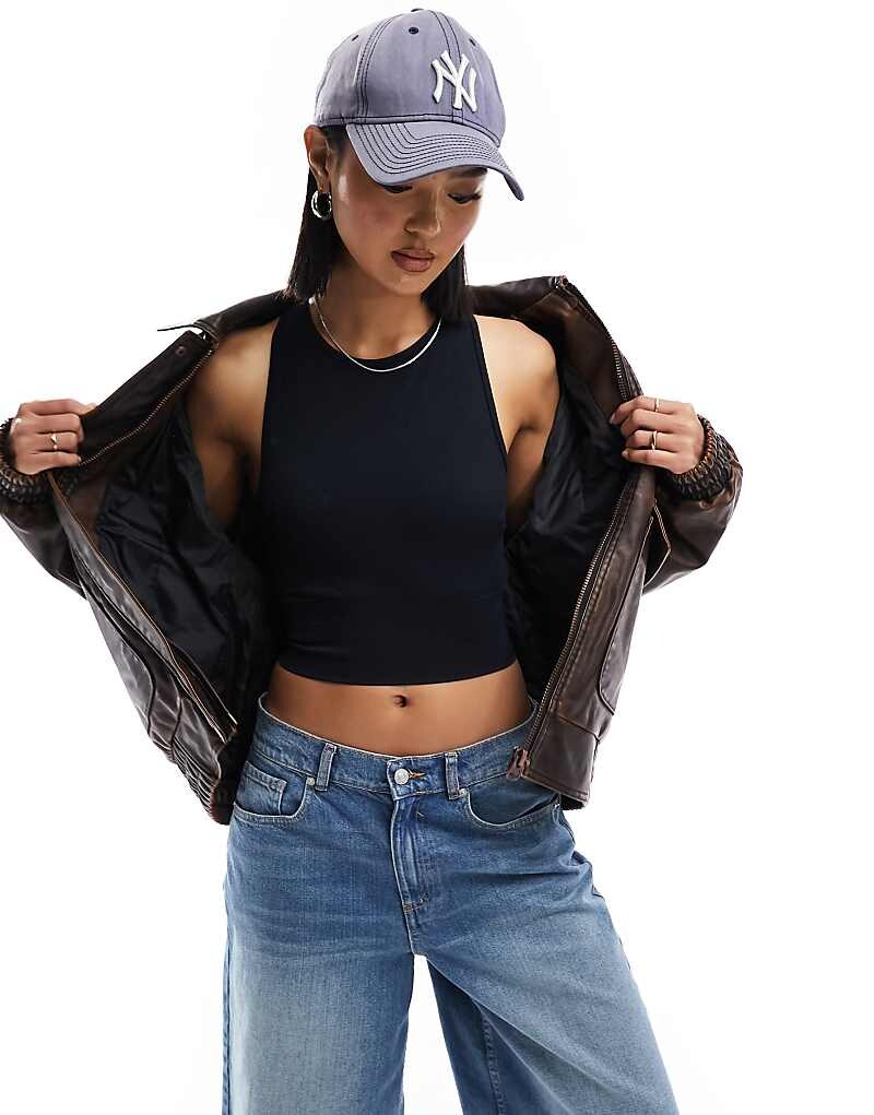 

Miss Selfridge – Черный бесшовный топ со спинкой-борцовкой