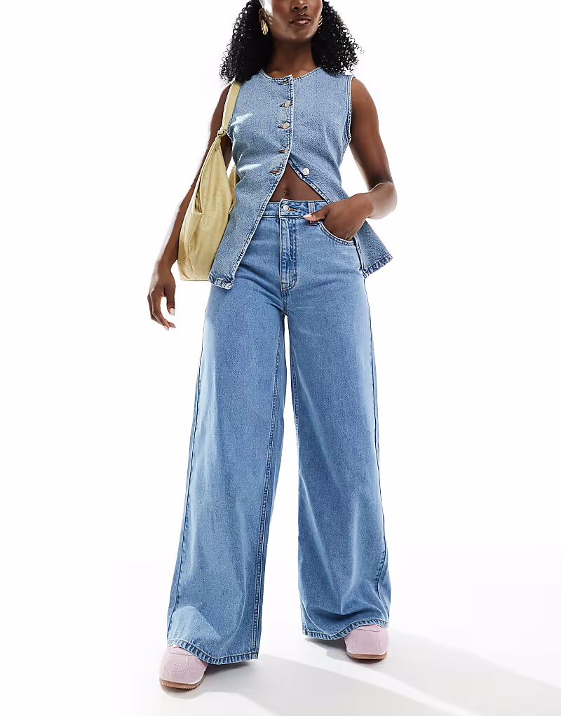 

Широкие джинсы ASOS DESIGN чисто-синего цвета - MBLUE