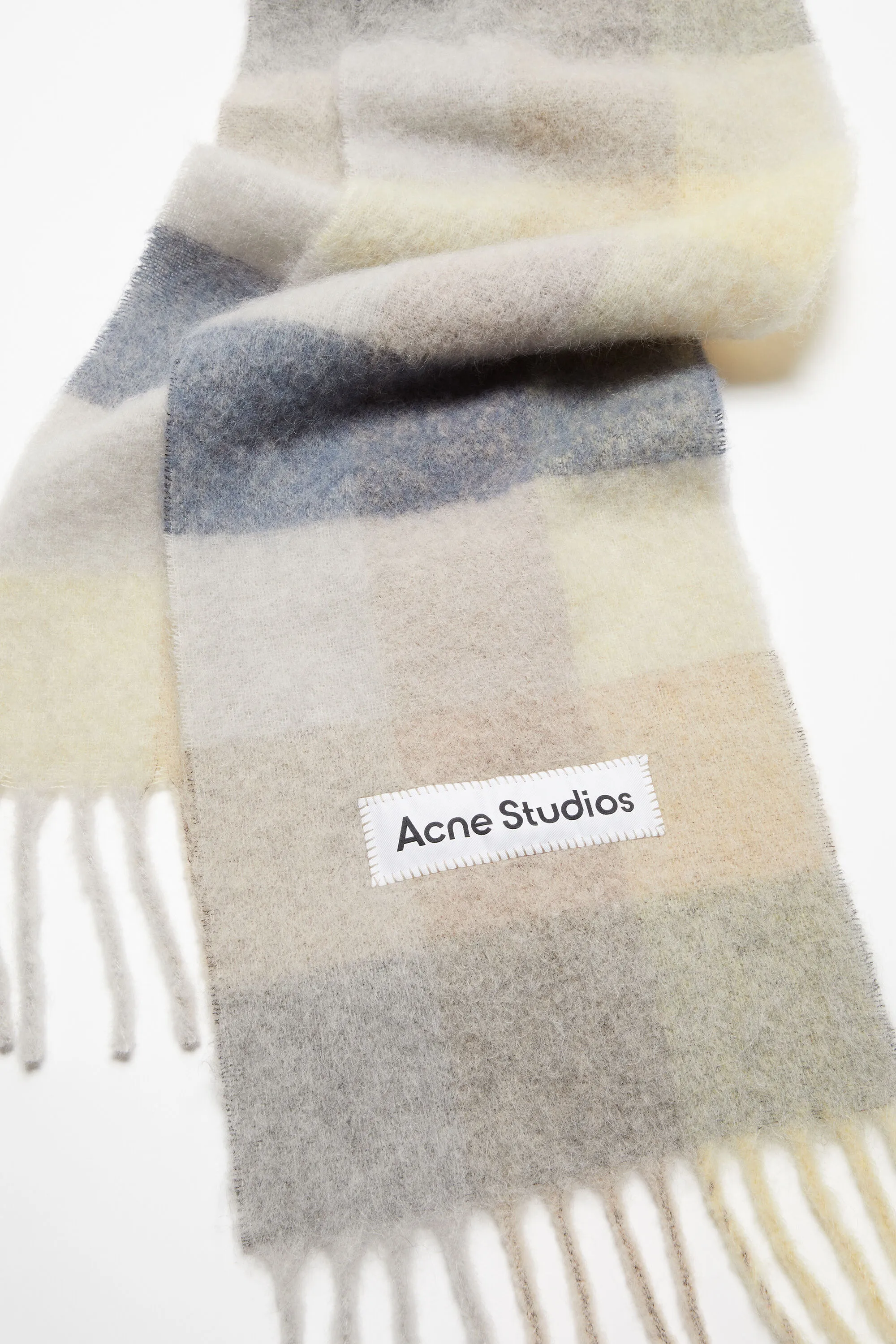 Шарф в клетку из мохера Acne Studios, Vanilla/beige/lavender — фото 4