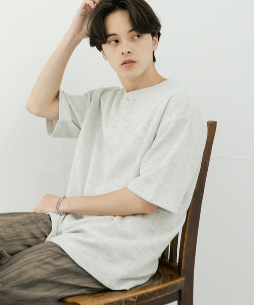 

Футболка с воротником-стойкой из пике SENSE OF PLACE by URBAN RESEARCH, серый