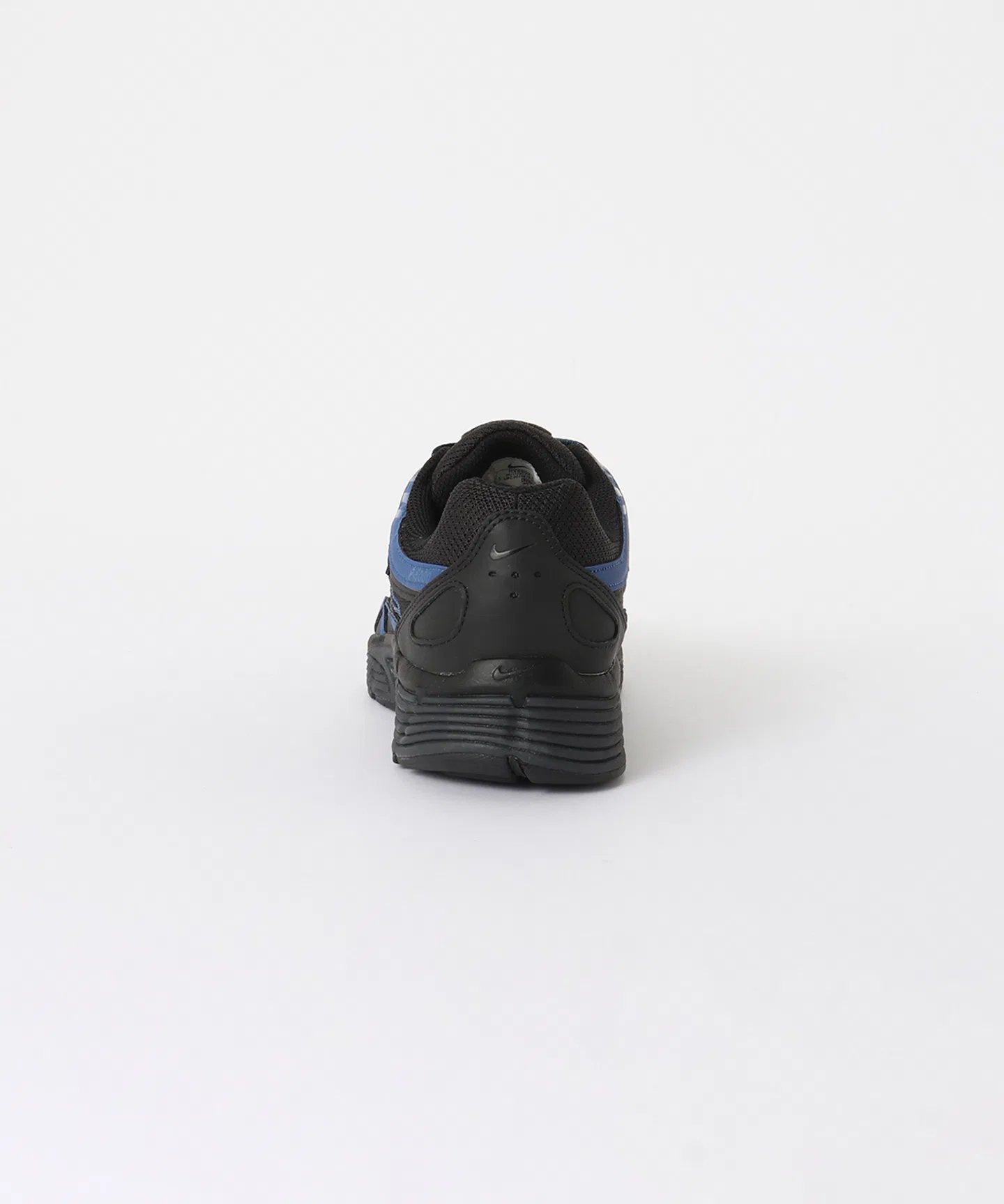 【NIKE】 P-6000 SE HV6904 — фото 3
