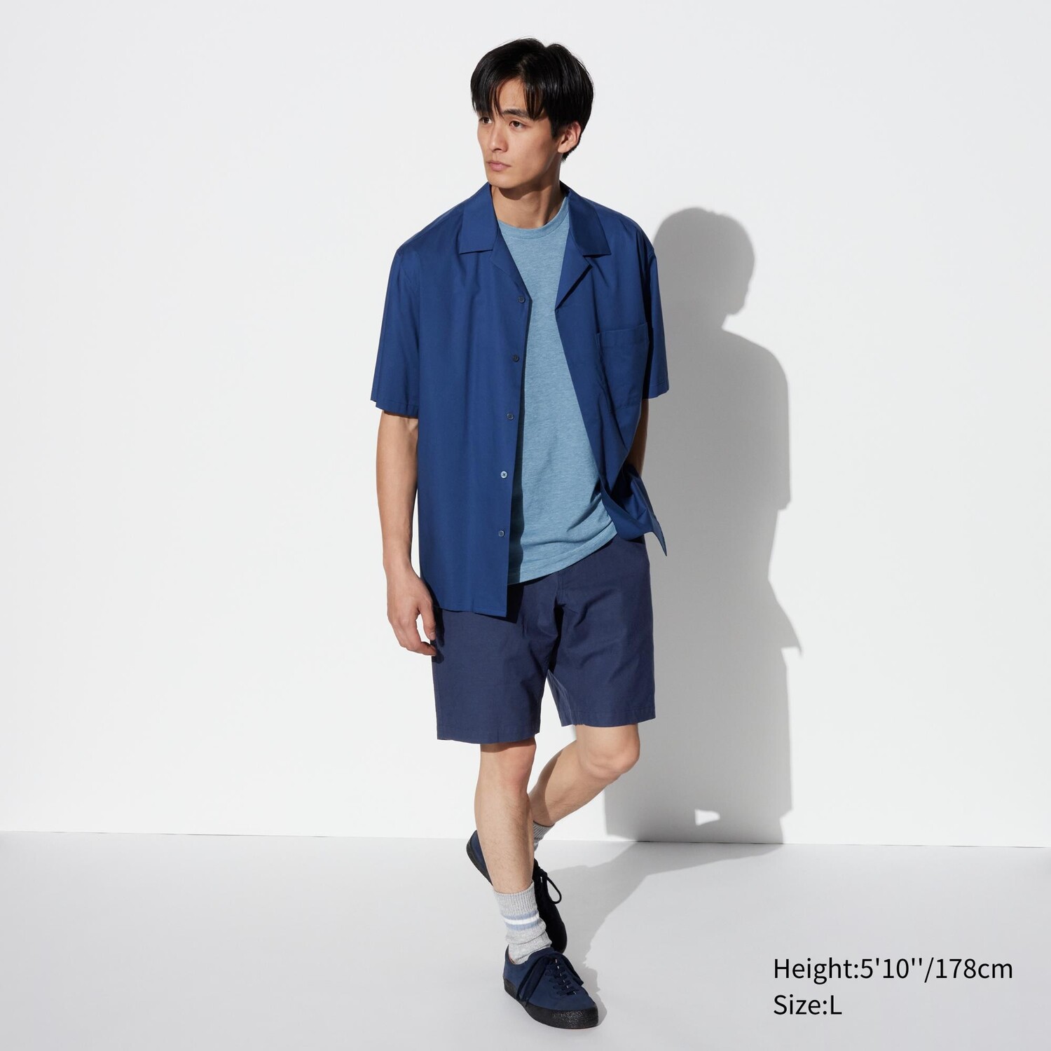 

Льняные шорты UNIQLO, темно-синий