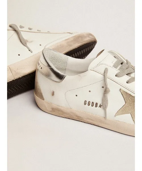 Кроссовки GOLDEN GOOSE Super-Star, белые, кожаные, с серебристой задником. — фото 4