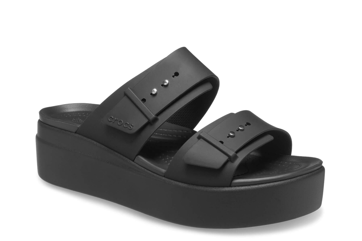 Сандалии Brooklyn на танкетке с пряжкой Lowwdg Crocs, черный — фото 2