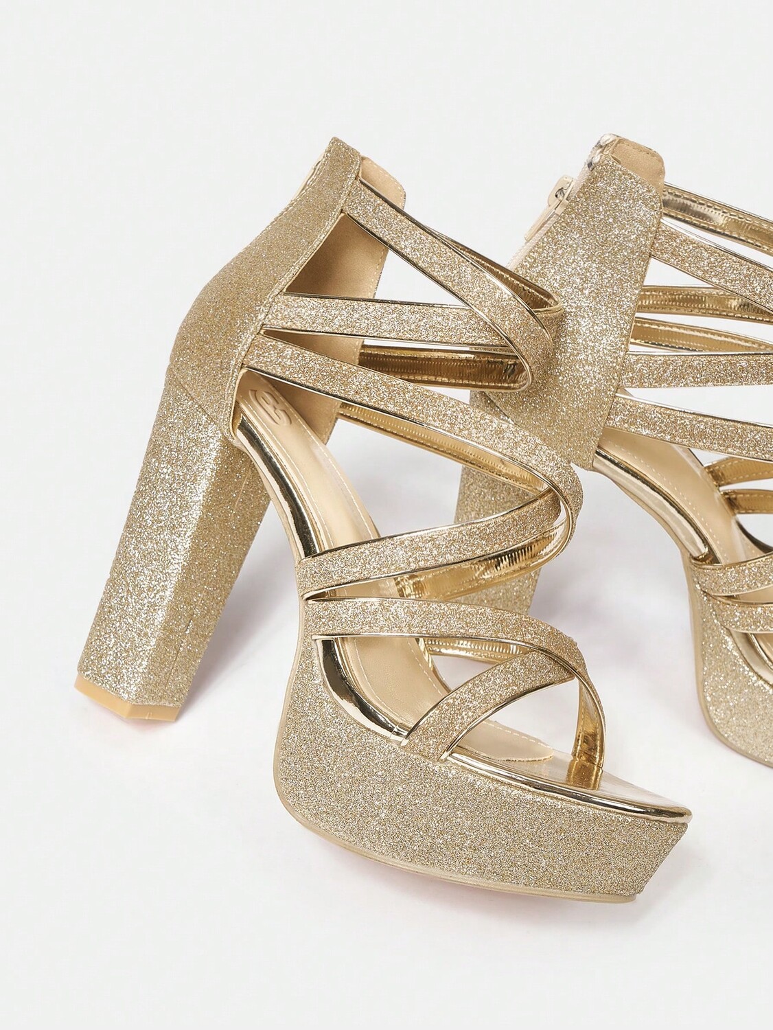 

Сандалии SZL с золотыми ремешками, украшенные дискографией На летние каникулы, распродажа летней обуви, Хэллоуина, Рождества Cuccoo, золотой