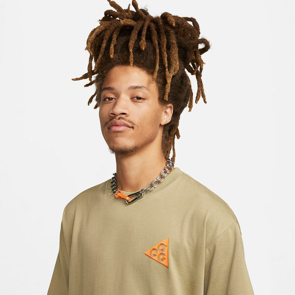 Футболка Nike ACG Vortex T-Shirt 'Neutral Olive', зеленый — фото 4