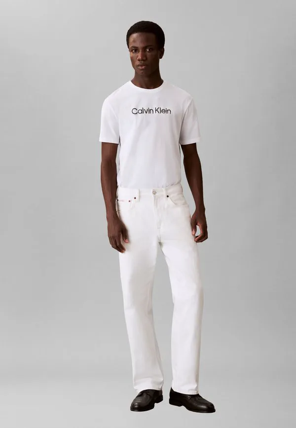 Футболка с графическим принтом в спортивном стиле Calvin Klein, Bright White — фото 2