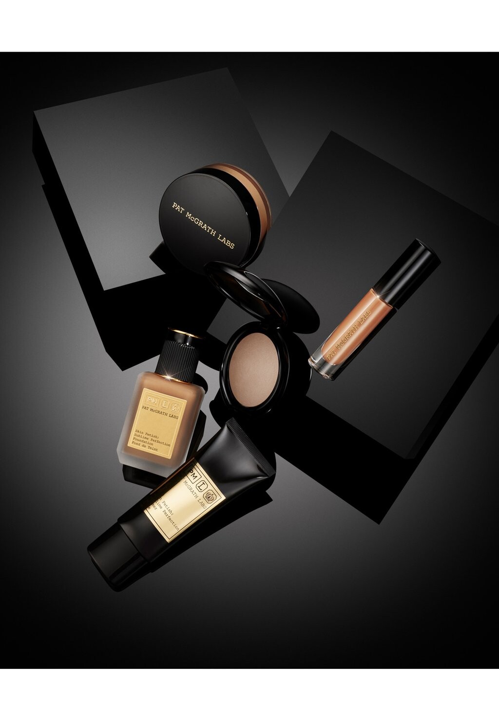 

Тональное средство SKIN FETISH: SUBLIME PERFECTION FOUNDATION PAT McGRATH LABS, коричневый