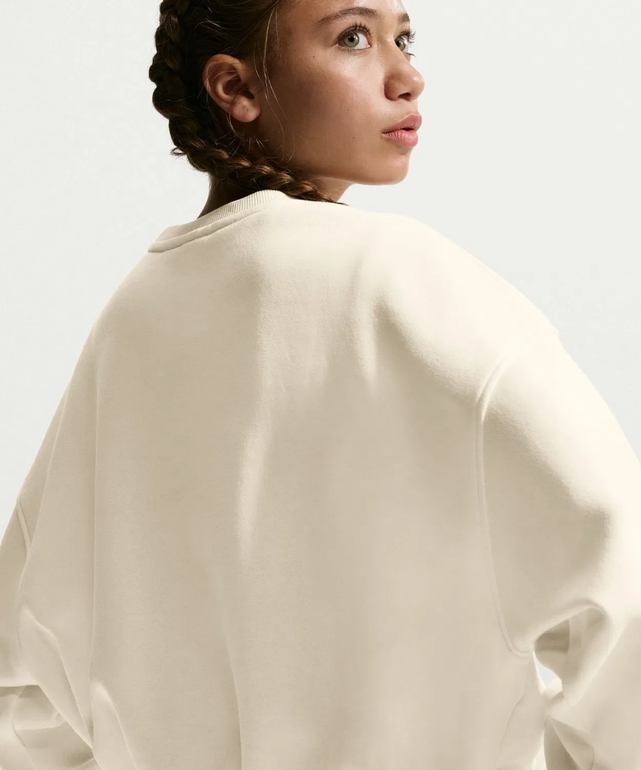 Свитшот Nike Club Fleece Crew Neck Long Sleeve для девочек, кремовый — фото 3