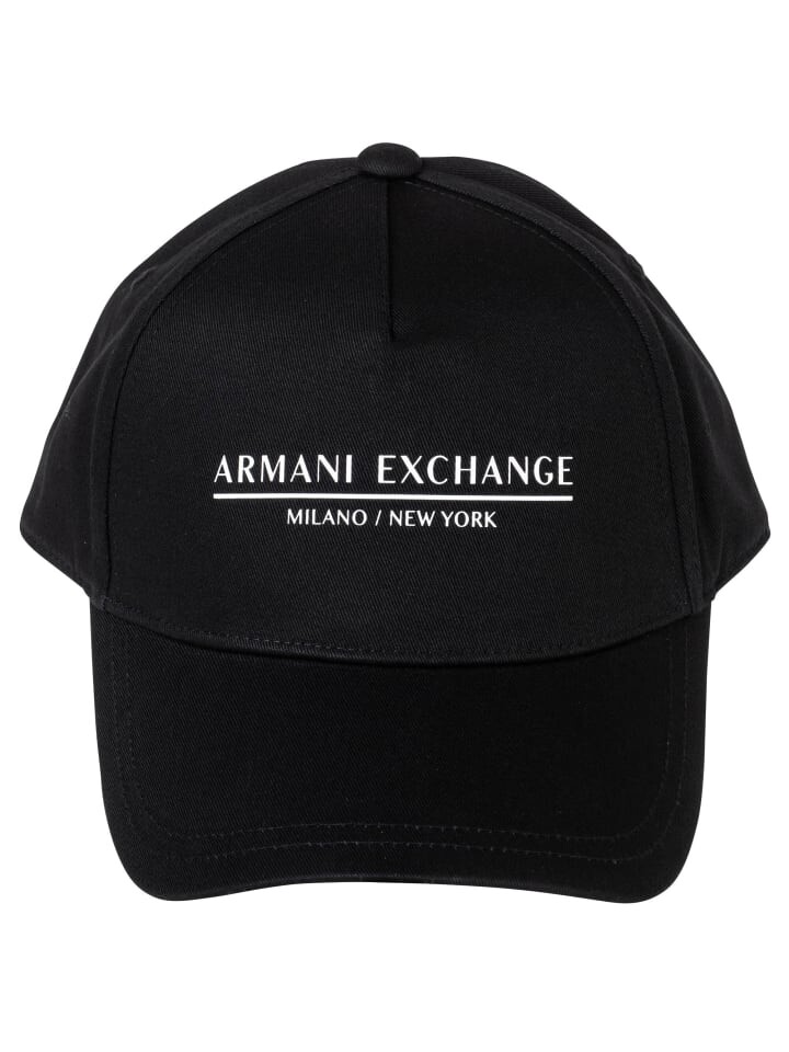 

Бейсболка Armani Exchange, черный