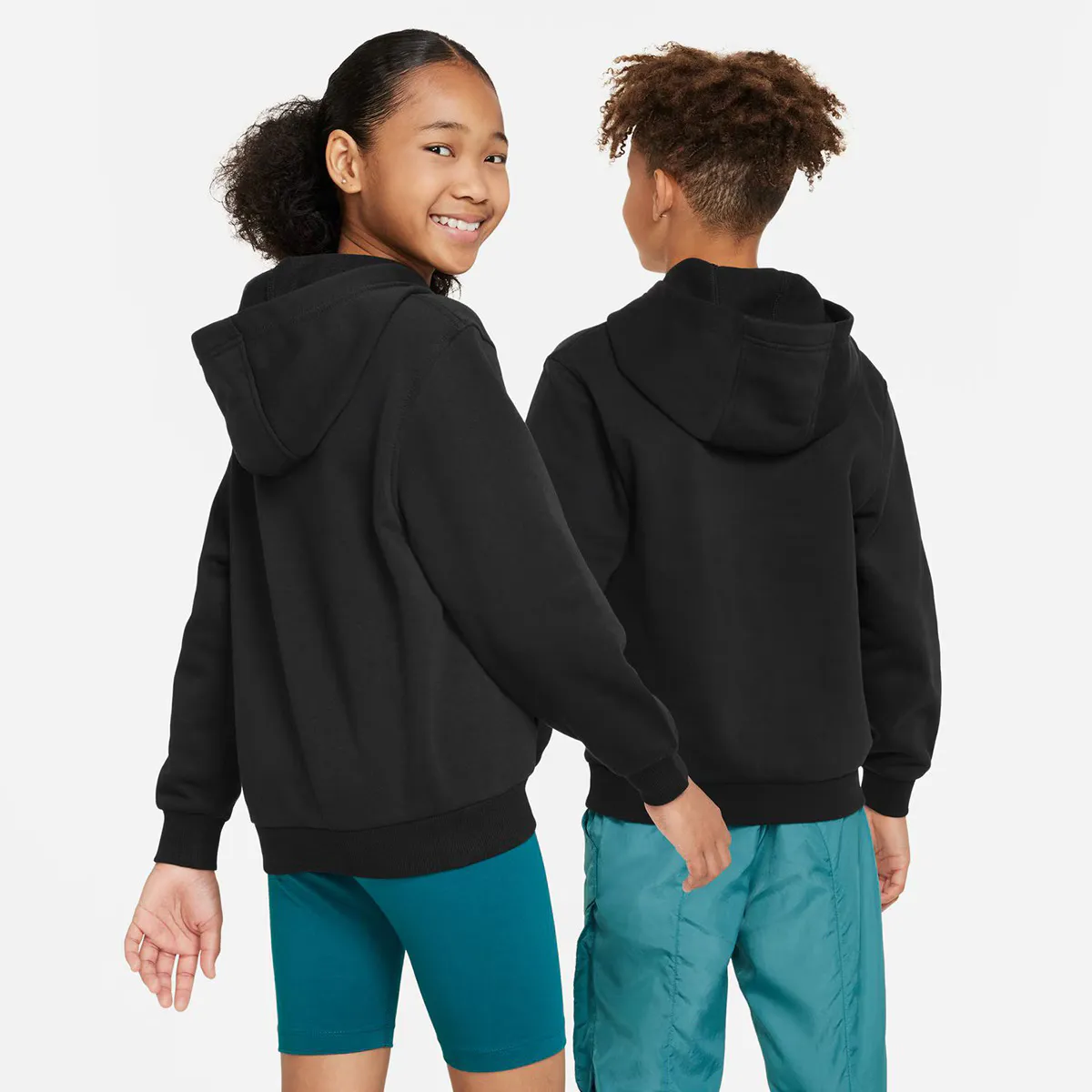 Спортивная одежда Club Флисовая детская толстовка Nike, чёрный — фото 2