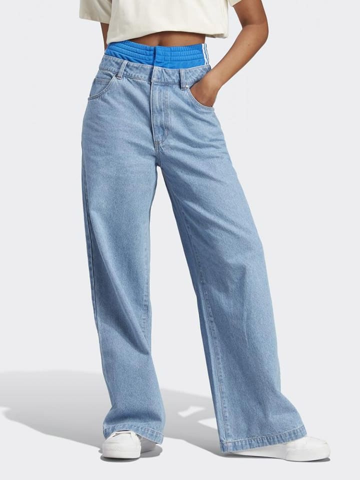 

Adidas Светло-голубые джинсы - удобный крой