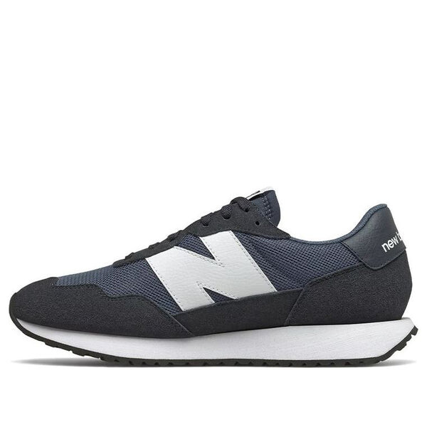 

Кроссовки 237 New Balance, черный