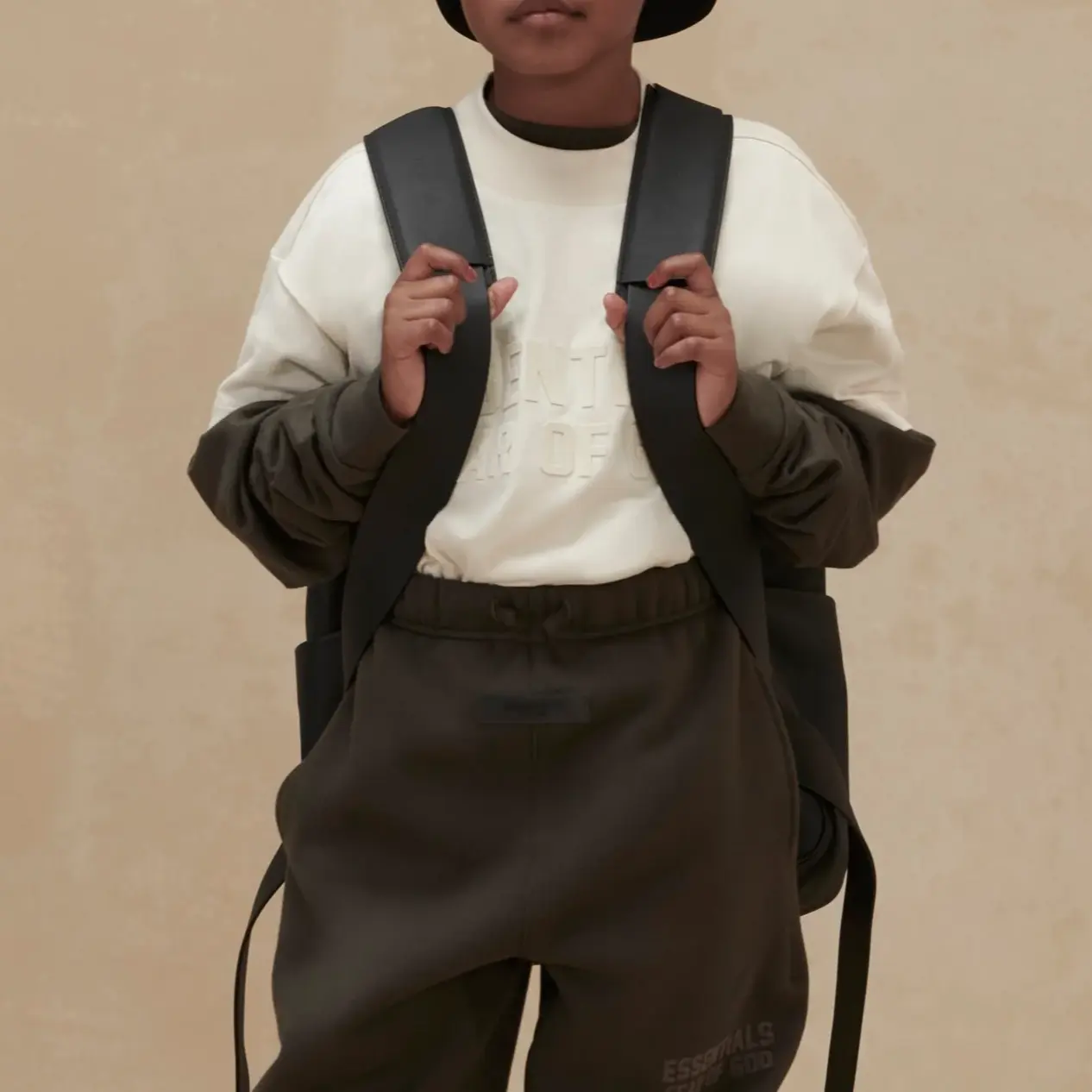 Детские трикотажные спортивные штаны Fear Of God Essentials, серый/черный — фото 3