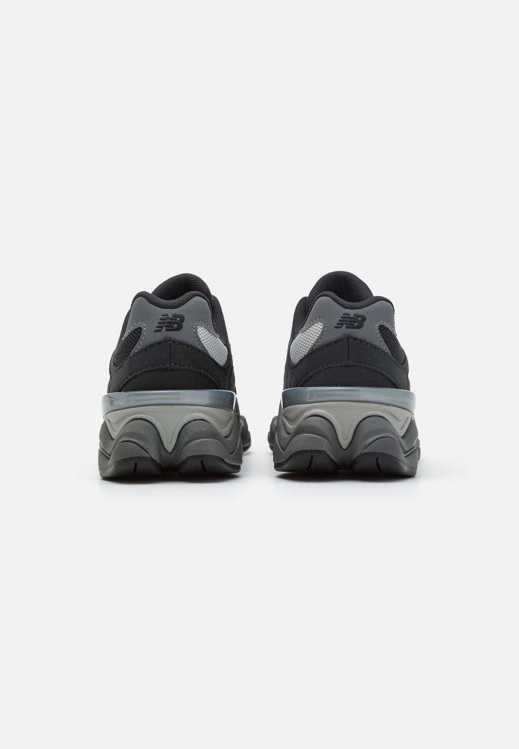 

Кроссовки на шнуровке 9060 UNISEX New Balance, черный