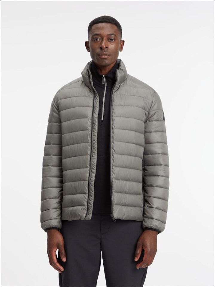 

Зимняя куртка Calvin Klein