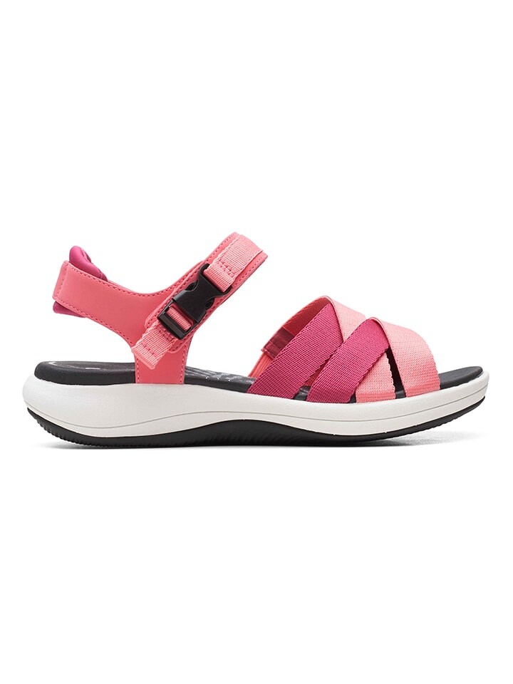

Классические босоножки Clarks, цвет pink/rosa
