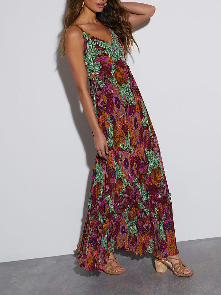 

Длинное платье Milan Kiss