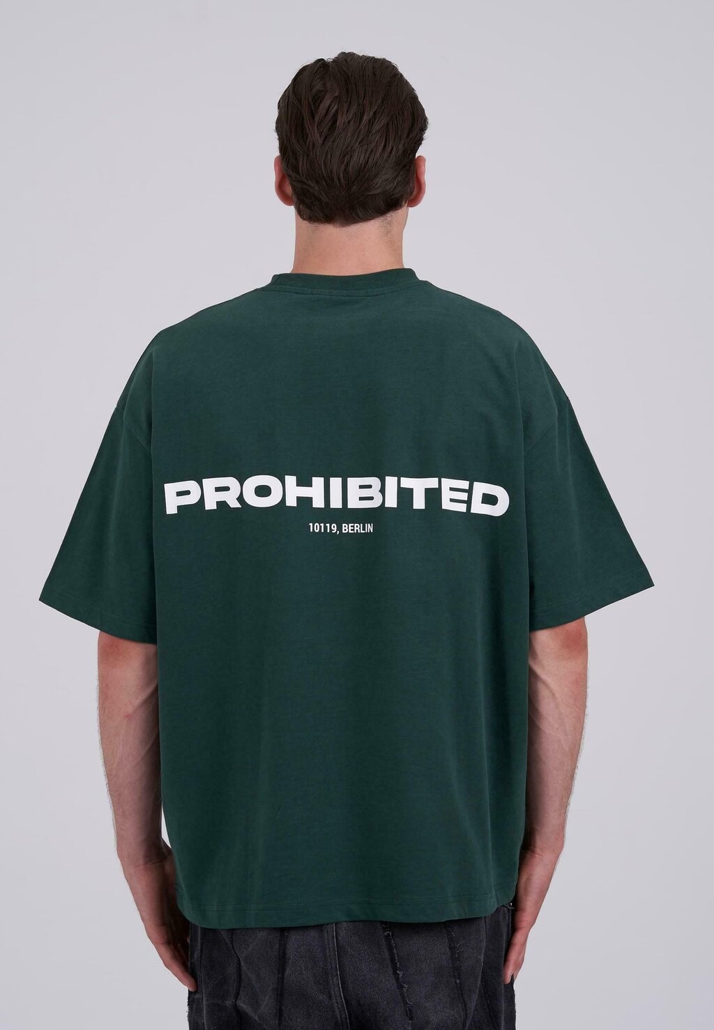 

Футболка с принтом TEE PROHIBITED, зеленый