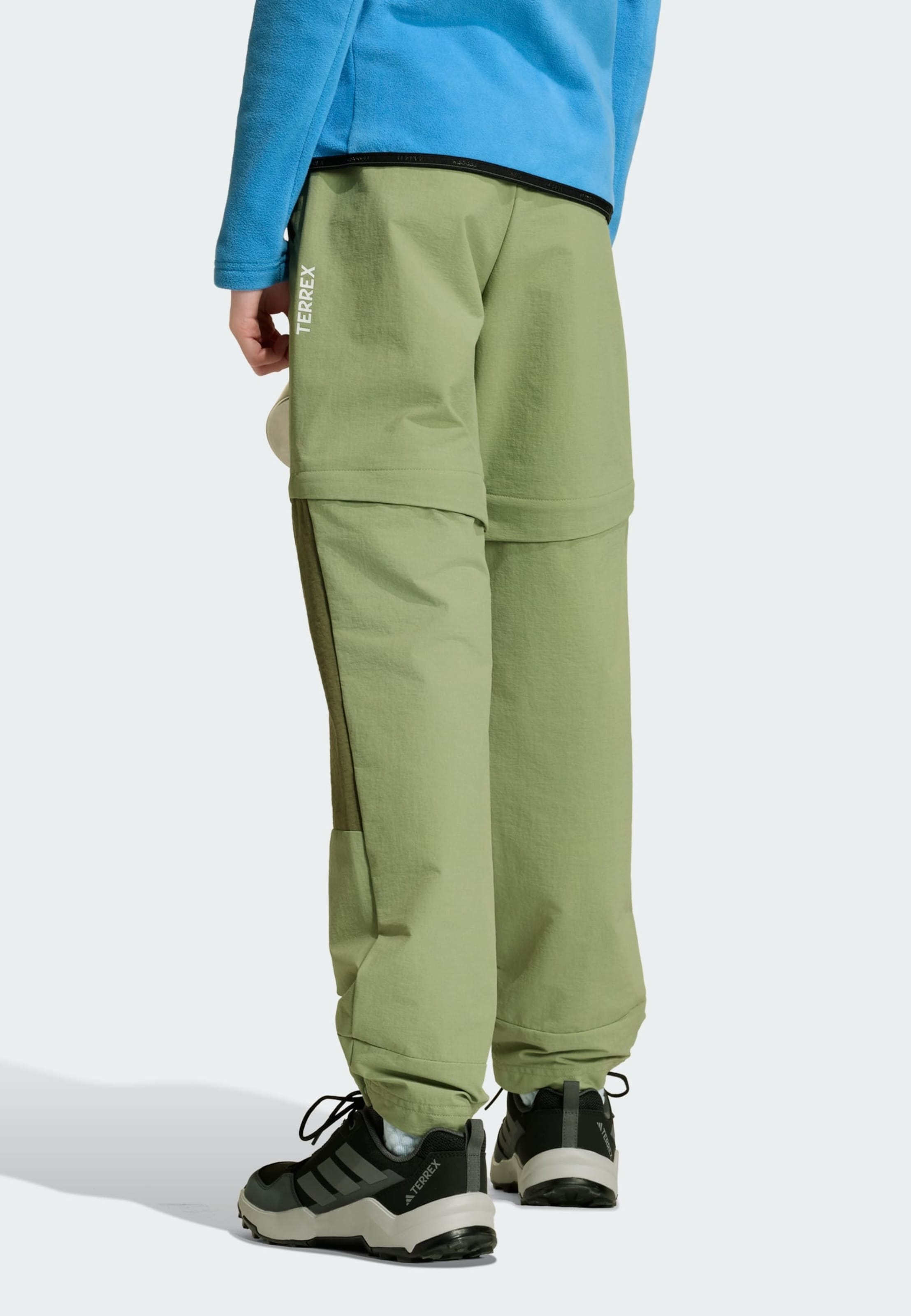 ADIDAS TERREX Уличные штаны Regular 'CLIMA365' в цвете Green, Olive — фото 4