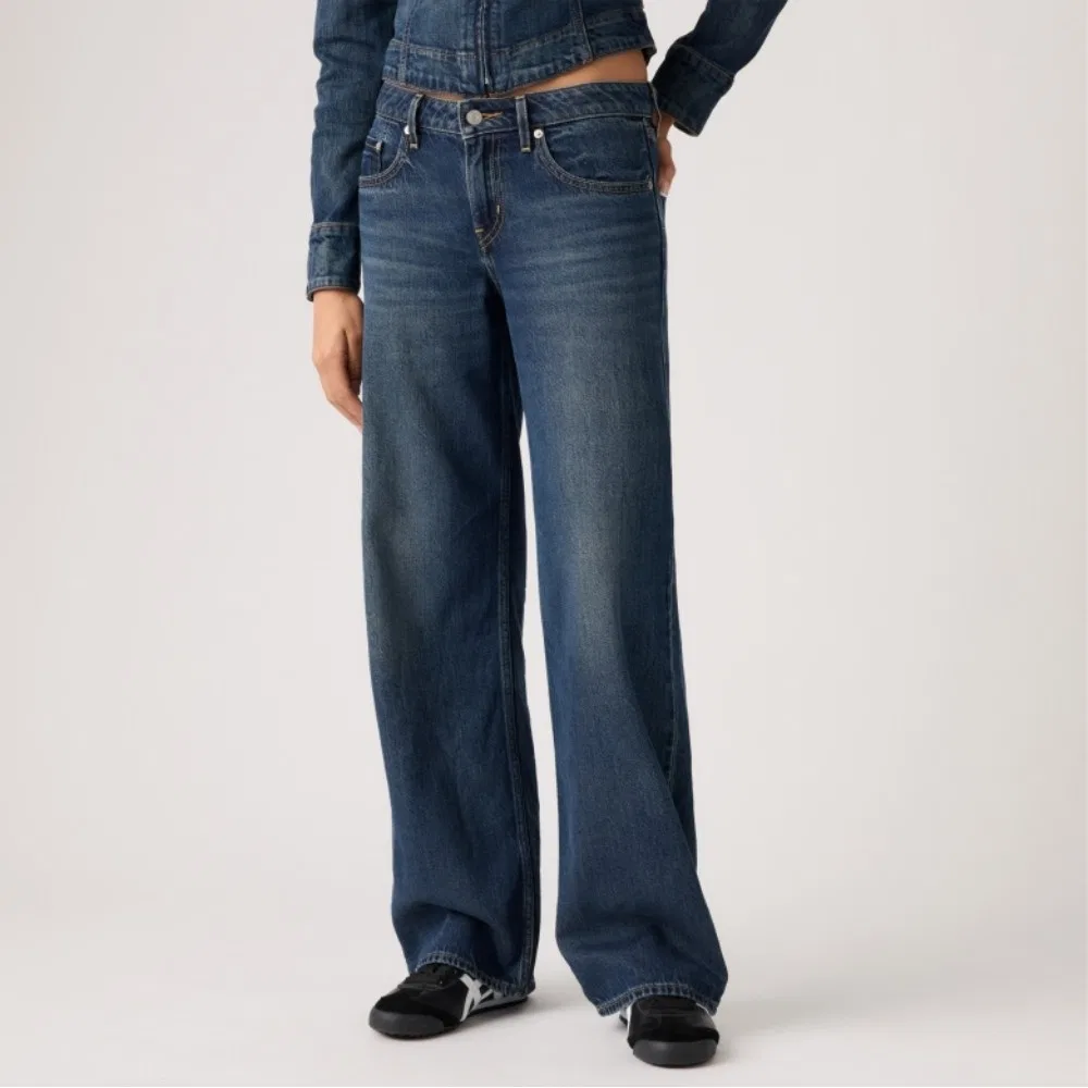 Женские свободные джинсы с низкой посадкой тёмно-индиго от Levi's