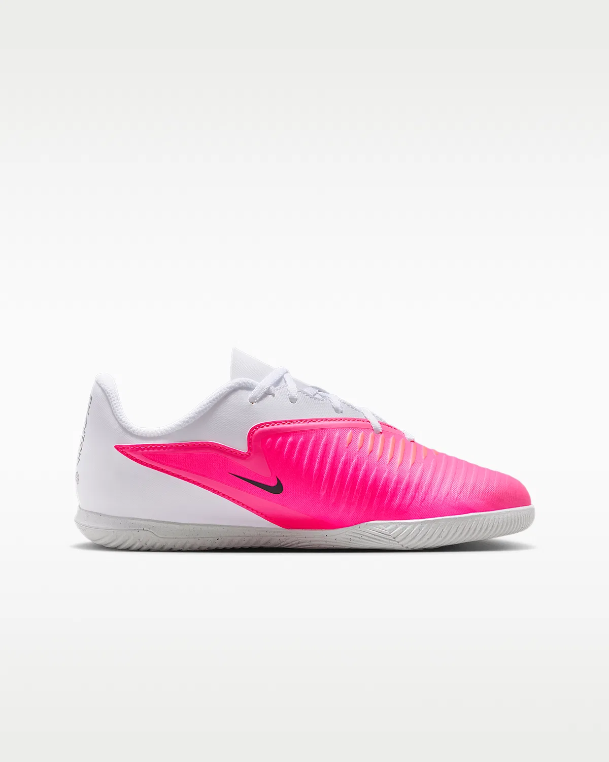 Детские кроссовки для зала Nike Jr. Phantom 6 Low Club, Multi-Color/Black — фото 3