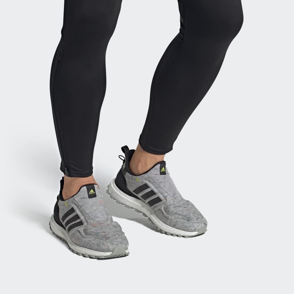Мужские кроссовки adidas Ultraboost Cold.RDY Lab для бега, белый/черный/зеленый — фото 3