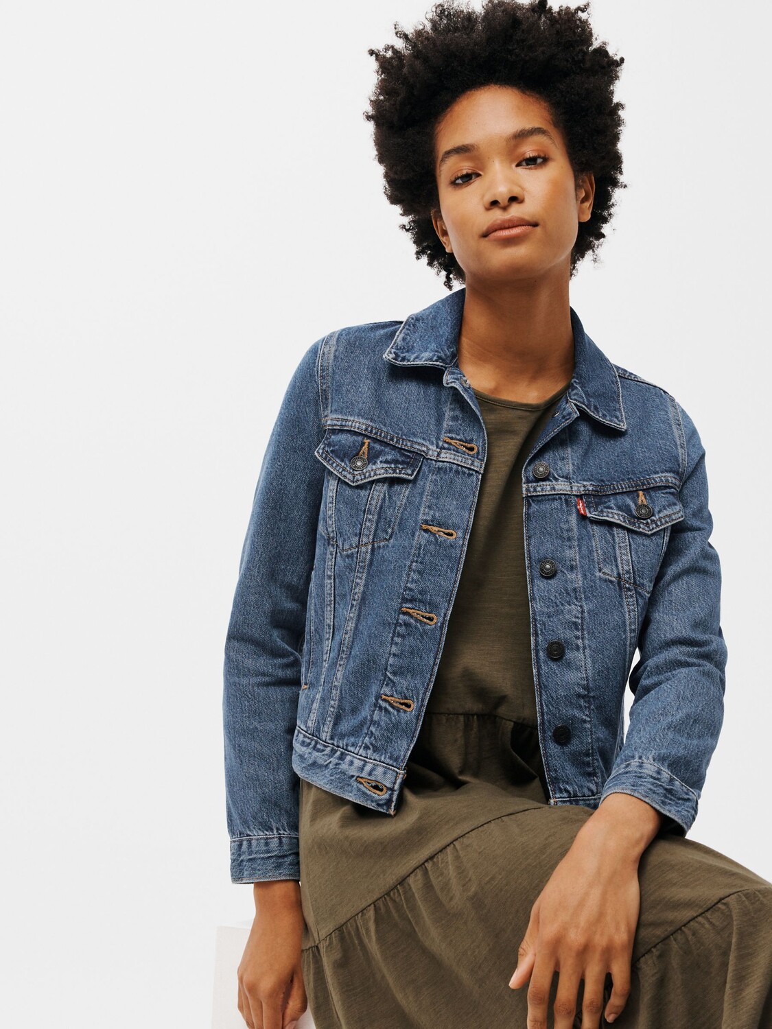 

Джинсовая куртка Levi's Original Trucker, мягкая, как масло, темного цвета