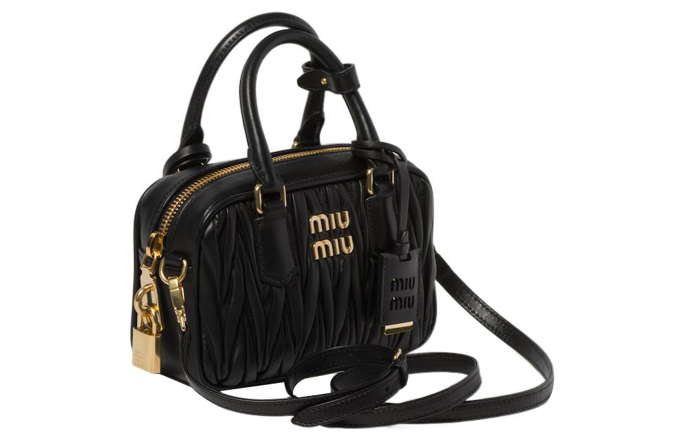 MIU MIU Сумка через плечо из мягкой овечьей кожи — фото 2