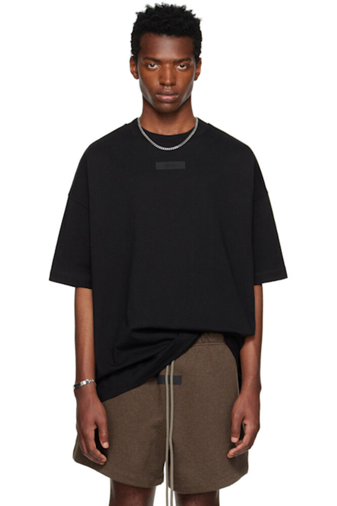

Черная футболка с круглым вырезом Fear of God ESSENTIALS